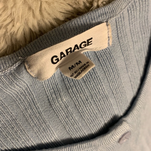 Long Sleeve Cropped Top - Picture 2 of 2